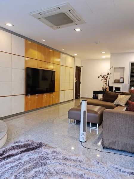 Horizon Towers, 15 Leonie Hill Road, 4 Bedrooms, 2,370 sqft, Condominium For Sale, by Bernadette Teo, 500208860 - Living Room - PropertyGuru.com.sg