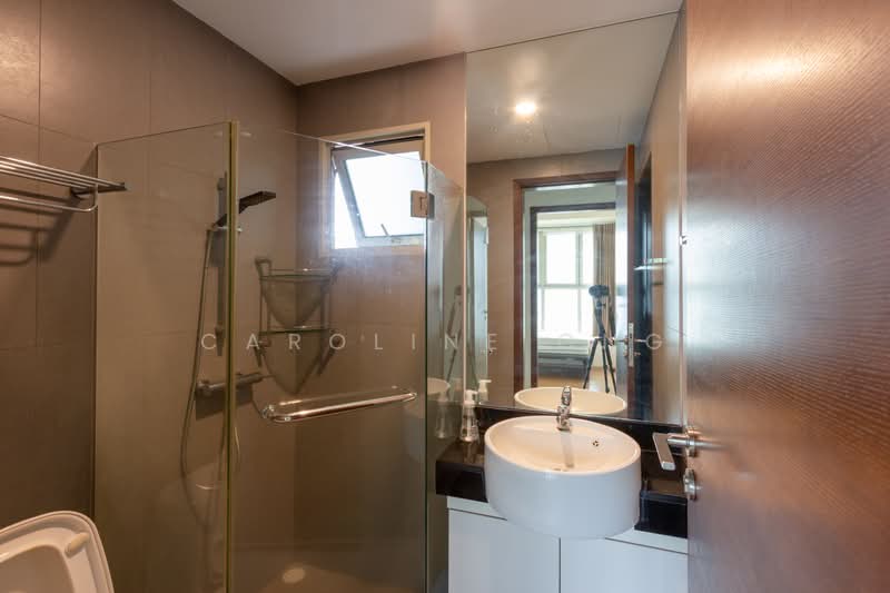 Shanghai One, 1 Shanghai Road, 3 Bedrooms, 1,109 sqft, Apartment For Rent, by Caroline Ong, 500208863 - Bathroom - PropertyGuru.com.sg
