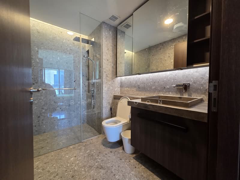 One Pearl Bank, 1 Pearl Bank, Alexandra / Commonwealth, 2 Bedrooms, 743 sqft, Condominium For Sale, by Bren Soon, 500208867 - Bathroom - PropertyGuru.com.sg