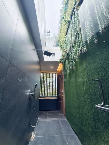 Ocean 8, Ocean Drive, 4 Bedrooms, 3,871 sqft, Terraced House For Sale, by Wilson Kong, 500208874 - Bathroom - PropertyGuru.com.sg