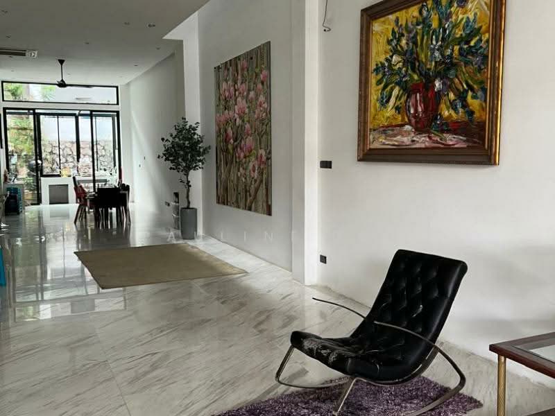 ❤️ Contemporary Terrace Home❤️ Near Hillview MRT ❤️, Hillview Garden Estate, Jalan Gumilang, Jalan Dermawan, Jalan Remaja, 6 Bedrooms, 5,000 sqft, Terraced House For Sale, by Pauline Tan, 500208884 - Interior - PropertyGuru.com.sg