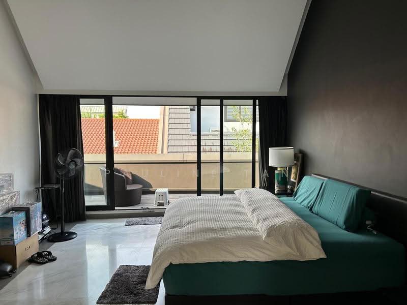 ❤️ Contemporary Terrace Home❤️ Near Hillview MRT ❤️, Hillview Garden Estate, Jalan Gumilang, Jalan Dermawan, Jalan Remaja, Dairy Farm / Bukit Panjang / Choa Chu Kang, 6 Bedrooms, 5,000 sqft, Terraced House For Sale, by Pauline Tan, 500208884 - PropertyGuru.com.sg