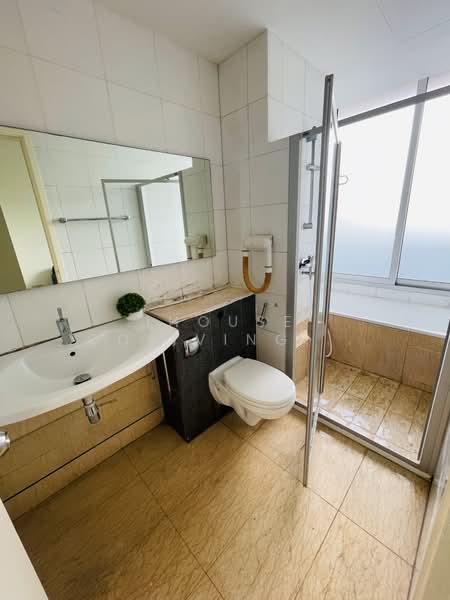 Kerrisdale, 30 Sturdee Road, Room Rental, 100 sqft, Condominium For Rent, by ling, 500208891 - Bathroom - PropertyGuru.com.sg