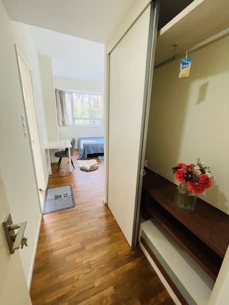 Kerrisdale, 30 Sturdee Road, Room Rental, 100 sqft, Condominium For Rent, by ling, 500208891 - Corridor - PropertyGuru.com.sg