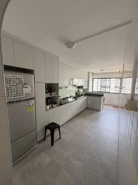 344 Woodlands Street 32, 344 Woodlands Street 32, 5 Bedrooms, 1,313 sqft, HDB Flat For Sale, by Richard Lee 李昌盛, 500208894 - Kitchen - PropertyGuru.com.sg