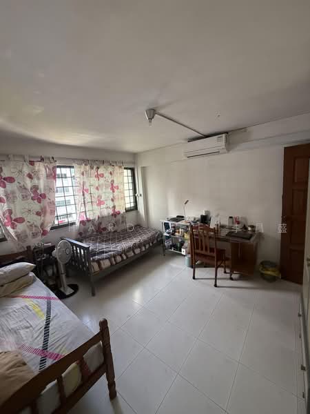 344 Woodlands Street 32, 344 Woodlands Street 32, 5 Bedrooms, 1,313 sqft, HDB Flat For Sale, by Richard Lee 李昌盛, 500208894 - Bedroom 2 - PropertyGuru.com.sg