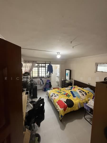 344 Woodlands Street 32, 344 Woodlands Street 32, 5 Bedrooms, 1,313 sqft, HDB Flat For Sale, by Richard Lee 李昌盛, 500208894 - Master Bedroom - PropertyGuru.com.sg