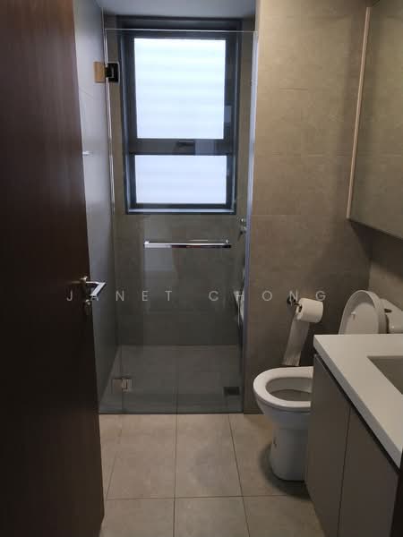The Visionaire, 174 Canberra Drive, 3 Bedrooms, 850 sqft, Executive Condominium For Rent, by Janet Chong, 500208910 - Bathroom - PropertyGuru.com.sg