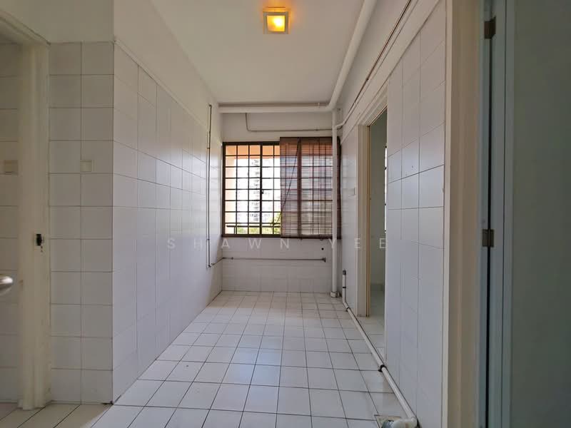 Parkway View, 39 Marine Parade Road, 4 Bedrooms, 1,775 sqft, Condominium For Rent, by Shawn Yee, 500208917 - Back yard - PropertyGuru.com.sg