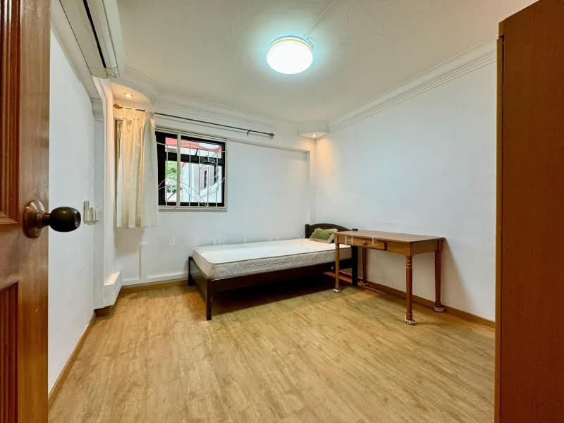 129 Kim Tian Road, 129 Kim Tian Road, 3 Bedrooms, 1,000 sqft, HDB Flat For Sale, by Jeremy He, 500208919 - Bedroom - PropertyGuru.com.sg