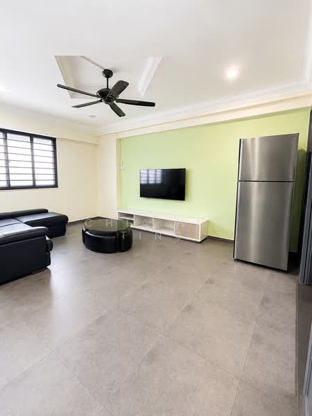 634 Pasir Ris Drive 1, 634 Pasir Ris Drive 1, 3 Bedrooms, 1,119 sqft, HDB Flat For Sale, by Chia Hui Ting, 500208935 - Living Room - PropertyGuru.com.sg