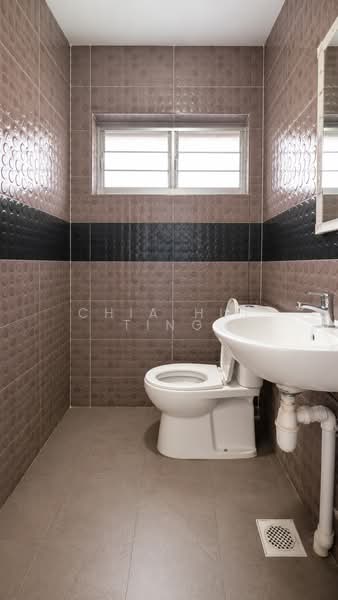 634 Pasir Ris Drive 1, 634 Pasir Ris Drive 1, 3 Bedrooms, 1,119 sqft, HDB Flat For Sale, by Chia Hui Ting, 500208935 - Bathroom - PropertyGuru.com.sg