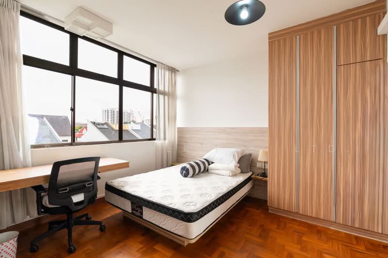 Platina Gardens, , 5 Bedrooms, 3,776 sqft, Semi-Detached House For Sale, by Aileen Chew, 500208956 - Bedroom - PropertyGuru.com.sg