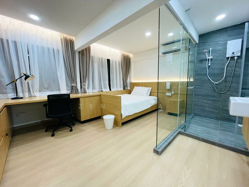 People's Park Complex, 1 Park Road, Room Rental, 240 sqft, Apartment For Rent, by Zen Chua, 500208959 - Bedroom with private shower room - PropertyGuru.com.sg