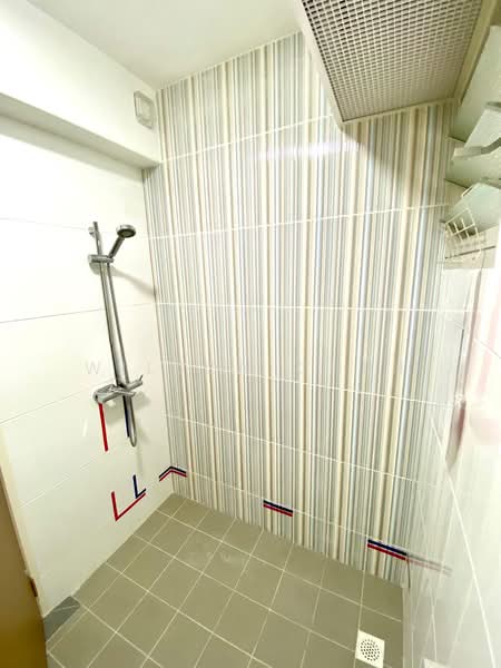 322B Sumang Walk, 322B Sumang Walk, 3 Bedrooms, 1,001 sqft, HDB Flat For Rent, by Wilson Chen, 500208960 - Bathroom - PropertyGuru.com.sg
