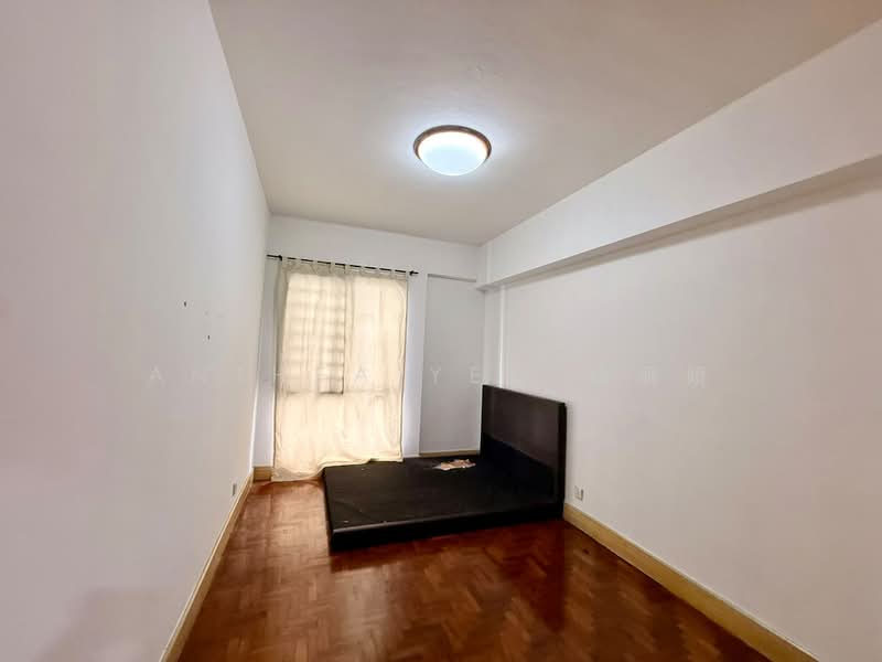 Parkview Apartments, 5 Bukit Batok Street 25, 3 Bedrooms, 1,130 sqft, Apartment For Rent, by Anthea Yeo 杨丽娇, 500208966 - Bedroom - PropertyGuru.com.sg