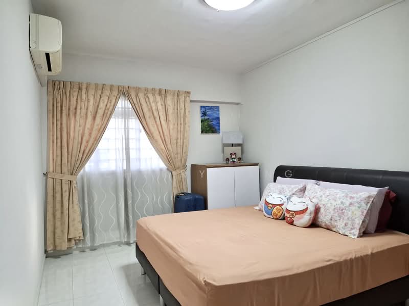 453 Jurong West Street 42, 453 Jurong West Street 42, 3 Bedrooms, 1,431 sqft, HDB Flat For Sale, by Cherry Ling, 500208968 - Bedroom - PropertyGuru.com.sg