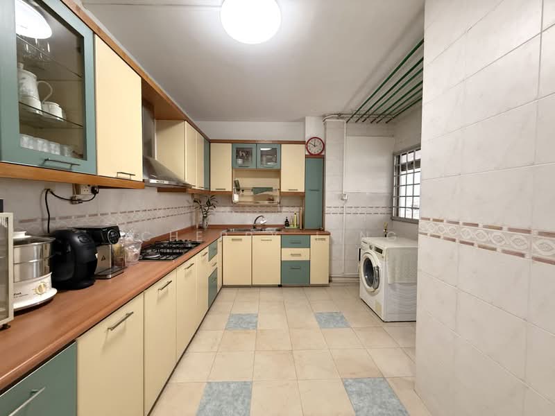 453 Jurong West Street 42, 453 Jurong West Street 42, 3 Bedrooms, 1,431 sqft, HDB Flat For Sale, by Cherry Ling, 500208968 - Kitchen - PropertyGuru.com.sg
