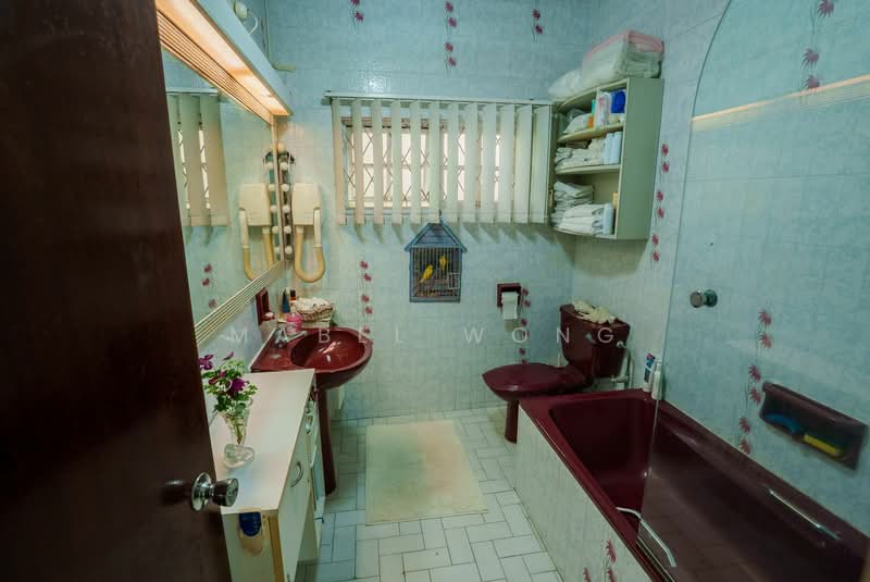 Orchid Drive, Orchid Drive, 4 Bedrooms, 1,275 sqft, Detached House For Sale, by Mabel Wong, 500208969 - Bathroom - PropertyGuru.com.sg