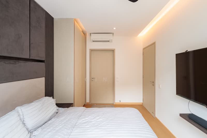 Treasure at Tampines, 57 Tampines Lane, 3 Bedrooms, 915 sqft, Condominium For Sale, by Algin Ng, 500208974 - Bedroom - PropertyGuru.com.sg