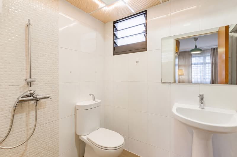 991A Buangkok Link, 991A Buangkok Link, 2 Bedrooms, 732 sqft, HDB Flat For Sale, by Kelly Tan, 500208977 - Bathroom - PropertyGuru.com.sg