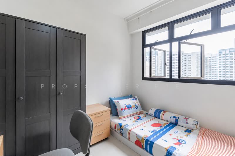 991A Buangkok Link, 991A Buangkok Link, 2 Bedrooms, 732 sqft, HDB Flat For Sale, by Kelly Tan, 500208977 - Bedroom - PropertyGuru.com.sg