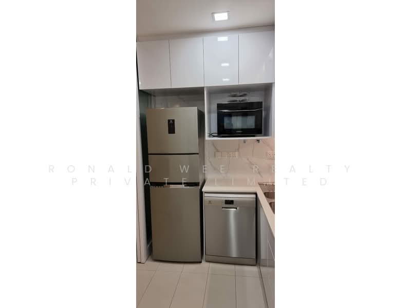 Richmond Park, 3 Bideford Road, 2 Bedrooms, 1,012 sqft, Condominium For Rent, by RONALD, 500208986 - Kitchen - PropertyGuru.com.sg