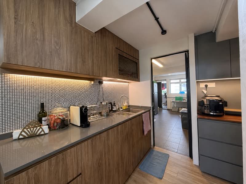 21 Telok Blangah Crescent, 21 Telok Blangah Crescent, 3 Bedrooms, 1,647 sqft, HDB Flat For Sale, by Wesley Yuen, 500208989 - Kitchen - PropertyGuru.com.sg