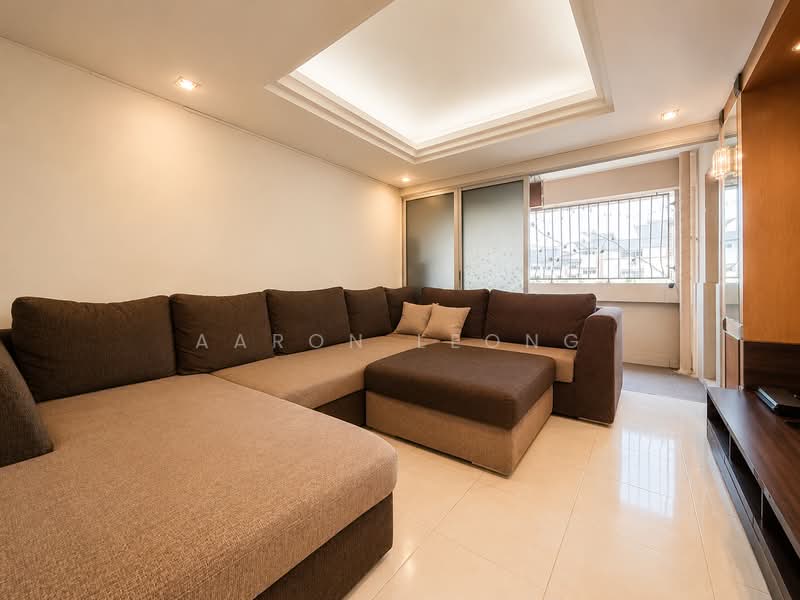185 Pasir Ris Street 11, 185 Pasir Ris Street 11, 4 Bedrooms, 1,333 sqft, HDB Flat For Sale, by Aaron Leong, 500208996 - Living Room - PropertyGuru.com.sg