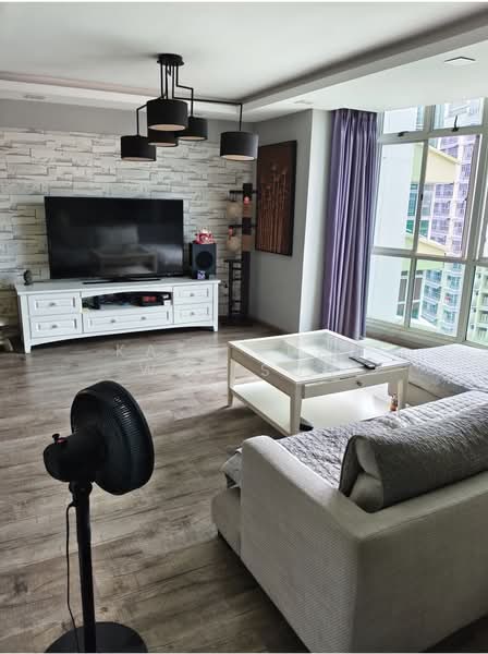 199D Punggol Field, 199D Punggol Field, 3 Bedrooms, 1,184 sqft, HDB Flat For Rent, by Kate Xuan Wen Soh, 500208999 - Living Room - PropertyGuru.com.sg