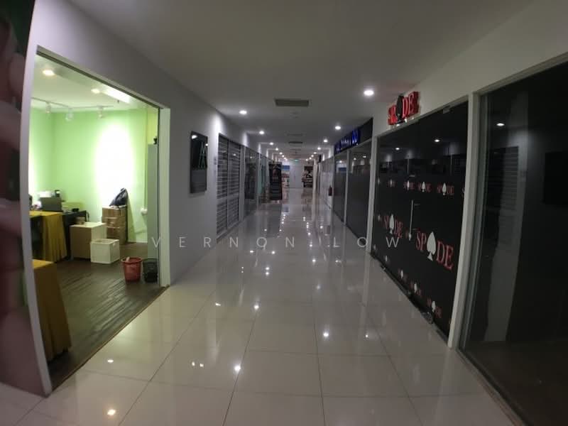 Bugis Cube, 470 North Bridge Road, 355 sqft, Food & Beverage For Sale, by Vernon Low, 500209006 - CommercialGuru.com.sg