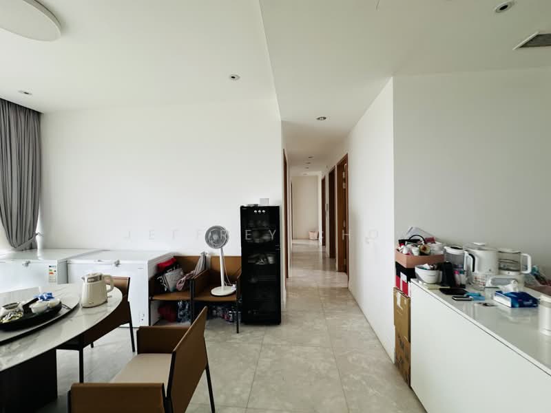 Ardmore II, 1 Ardmore Park, 4 Bedrooms, 2,024 sqft, Condominium For Rent, by Jeffrey Chow, 500209009 - Corridor - PropertyGuru.com.sg