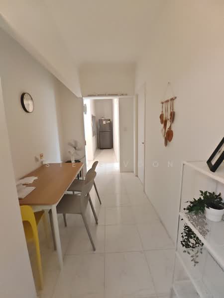 Ridgewood Condominium, 3 Ridgewood Close, Room Rental, 200 sqft, Condominium For Rent, by Steve Voon, 500209020 - Corridor - PropertyGuru.com.sg