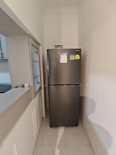 Ridgewood Condominium, 3 Ridgewood Close, Room Rental, 200 sqft, Condominium For Rent, by Steve Voon, 500209020 - Kitchen - PropertyGuru.com.sg