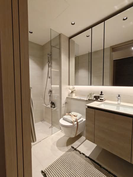 Narra Residences, , 2 Bedrooms, 721 sqft, Condominium For Sale, by Liz Toh, 500209021 - Bathroom - PropertyGuru.com.sg