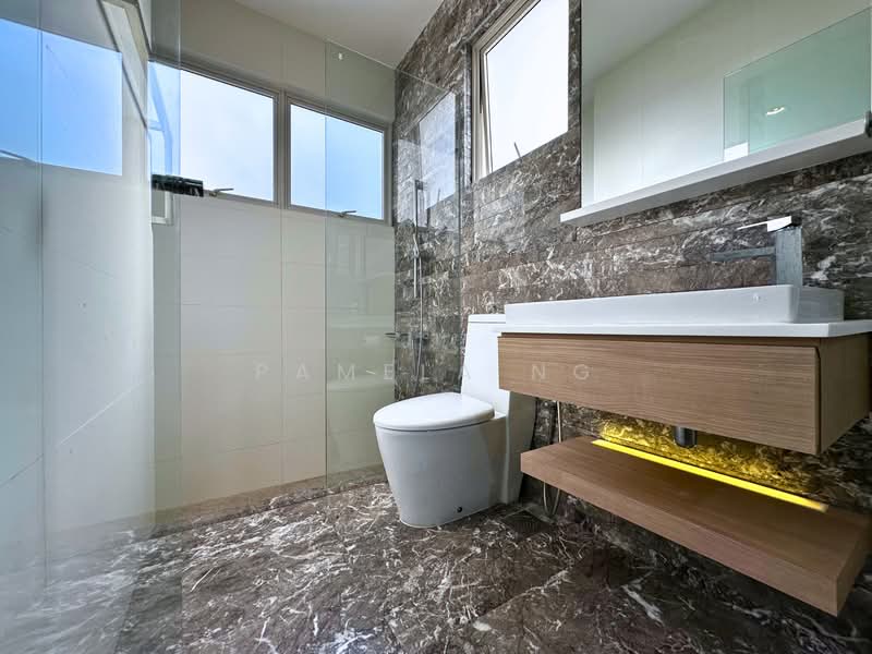 The Greenwich, 15 Seletar Road, 2 Bedrooms, 904 sqft, Condominium For Rent, by Pamela Ng, 500209028 - Bathroom - PropertyGuru.com.sg