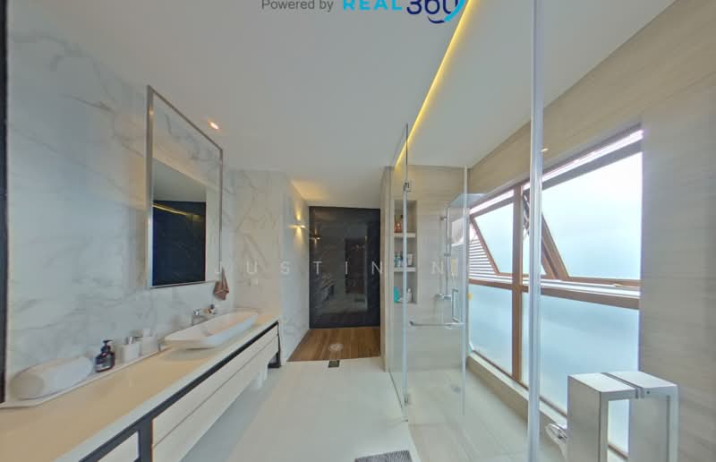 Goodman / Branksome / Bournemouth, , 6 Bedrooms, 4,800 sqft, Detached House For Sale, by Justin Ng, 500209036 - Bathroom - PropertyGuru.com.sg