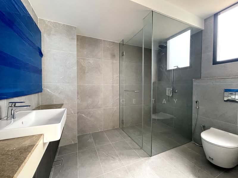 Seletar Hills Estate, Seletar Hills Drive, 5 Bedrooms, 5,380 sqft, Terraced House For Sale, by Lawrence Tay, 500209041 - Bathroom - PropertyGuru.com.sg