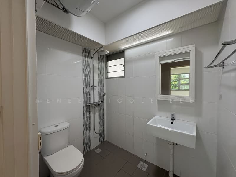 93A Telok Blangah Street 31, 93A Telok Blangah Street 31, 3 Bedrooms, 1,001 sqft, HDB Flat For Rent, by Renee Nicole Lee, 500209042 - Bathroom - PropertyGuru.com.sg
