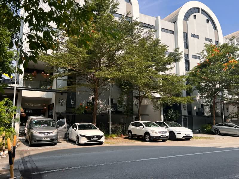 Henderson Industrial Park, 213 Henderson Road, 2,433 sqft, Light Industrial (B1) For Rent, by Kerry James, 500209050 - Exterior - CommercialGuru.com.sg