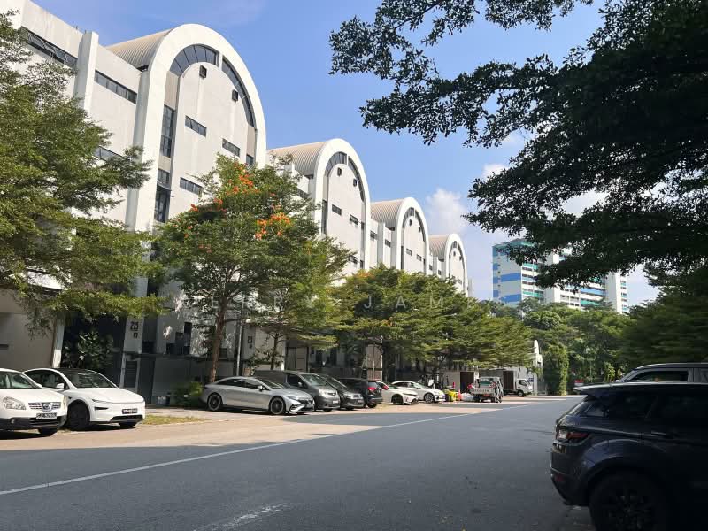 Henderson Industrial Park, 213 Henderson Road, 2,433 sqft, Light Industrial (B1) For Rent, by Kerry James, 500209050 - Exterior - CommercialGuru.com.sg