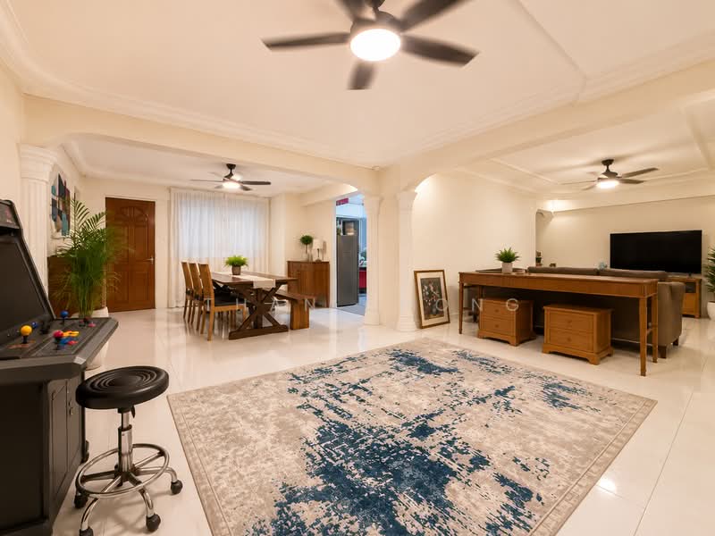 304 Woodlands Street 31, 304 Woodlands Street 31, 4 Bedrooms, 1,755 sqft, HDB Flat For Sale, by Ethan Chong, 500209053 - Living Room - PropertyGuru.com.sg