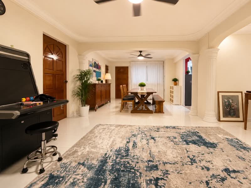 304 Woodlands Street 31, 304 Woodlands Street 31, 4 Bedrooms, 1,755 sqft, HDB Flat For Sale, by Ethan Chong, 500209053 - Living Room - PropertyGuru.com.sg