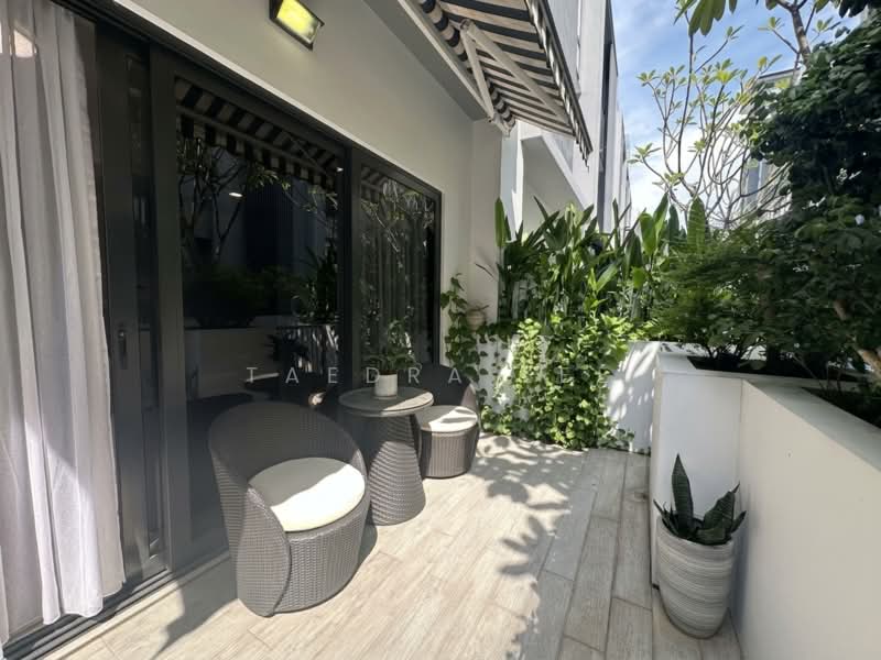 Lotus Ville, 142 Lorong L Telok Kurau, 5 Bedrooms, 3,552 sqft, Cluster House For Sale, by Taedra Lee, 500209055 - Balcony - PropertyGuru.com.sg