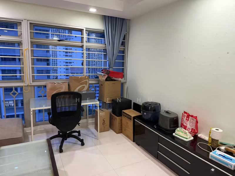 51 Strathmore Avenue, 51 Strathmore Avenue, 3 Bedrooms, 1,184 sqft, HDB Flat For Rent, by Helen HU, 500209056 - PropertyGuru.com.sg