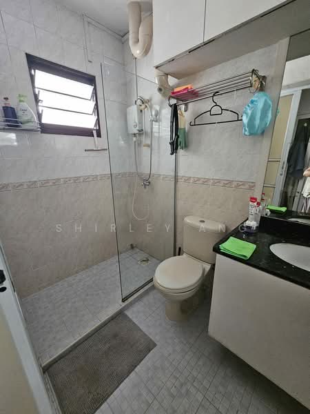 118B Jalan Membina, 118B Jalan Membina, Room Rental, 150 sqft, HDB Flat For Rent, by Shirley Ang, 500209057 - Bathroom - PropertyGuru.com.sg