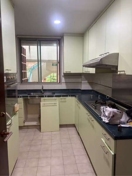Maple Woods, 993 Bukit Timah Road, 3 Bedrooms, 1,496 sqft, Condominium For Rent, by Germaine Teo, 500209062 - PropertyGuru.com.sg