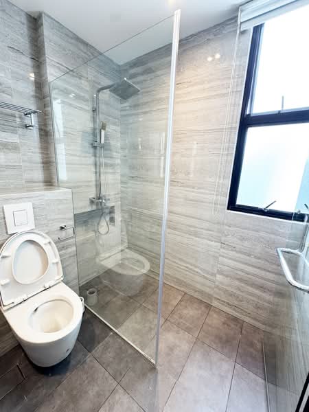 The Morningside, 1 Jalan Kuala, 4 Bedrooms, 2,411 sqft, Condominium For Sale, by Iris Ng, 500209066 - Bathroom - PropertyGuru.com.sg