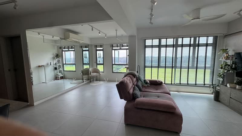 683A Edgedale Plains, 683A Edgedale Plains, 3 Bedrooms, 1,001 sqft, HDB Flat For Sale, by Kelvin Ng, 500209067 - Living Room - PropertyGuru.com.sg