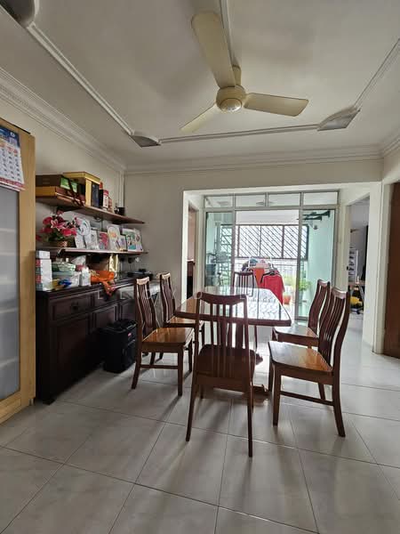 545 Ang Mo Kio Avenue 10, 545 Ang Mo Kio Avenue 10, 3 Bedrooms, 1,270 sqft, HDB Flat For Sale, by Lloyd Lim, 500209076 - Dining Room - PropertyGuru.com.sg